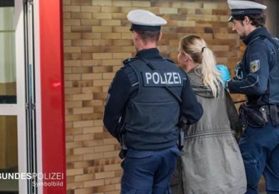 中国留学生德国车站遭袭，反击致对方锁骨骨折