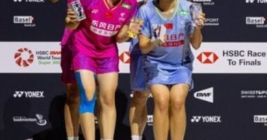 中国羽毛球队混双运动员 程星、张弛、朱一珺、李茜（从左至右） （周杰 摄）